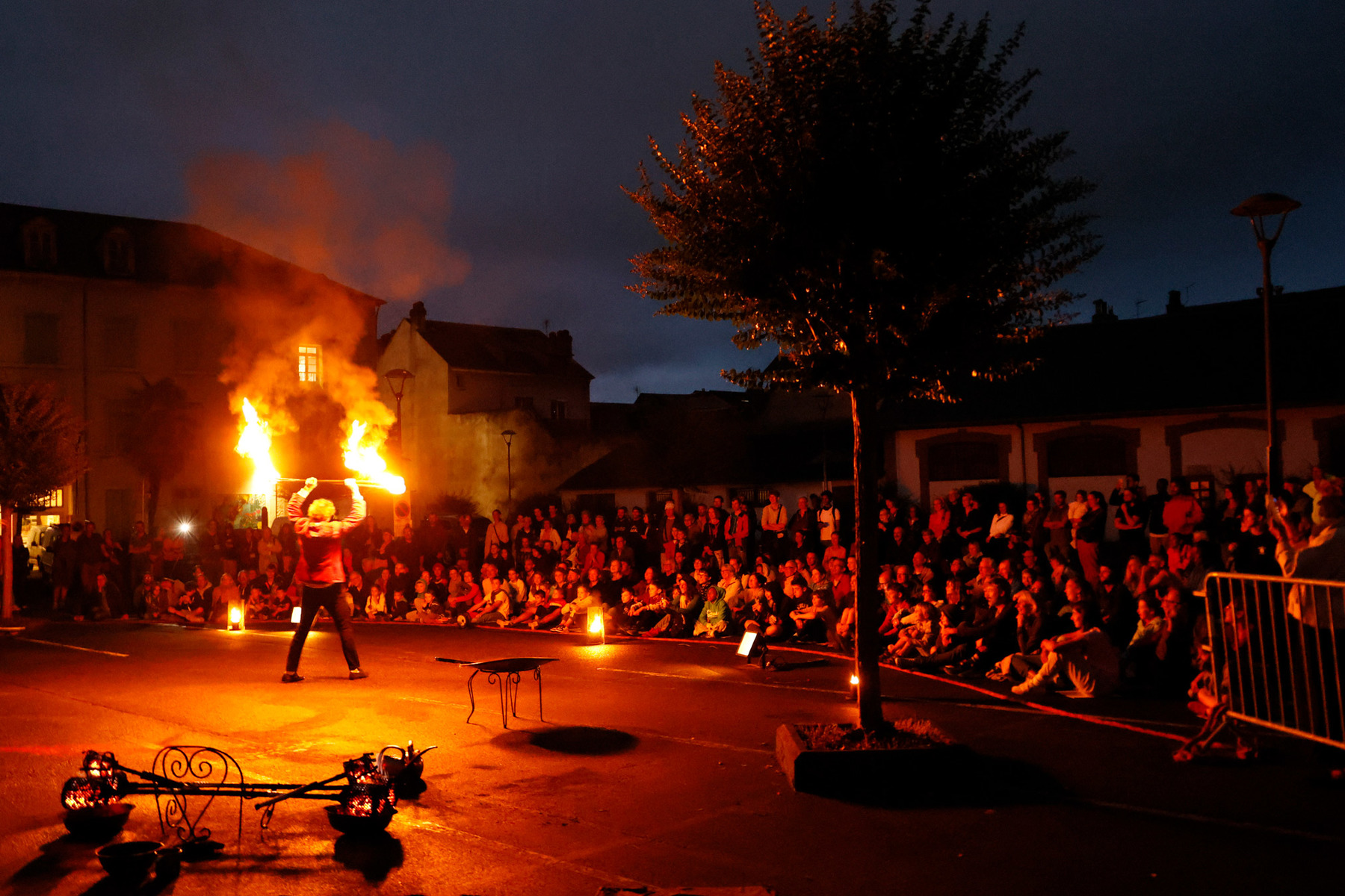 Spectacle "L'antre de feu" , compagnie "les Yeux dans le Rêve"