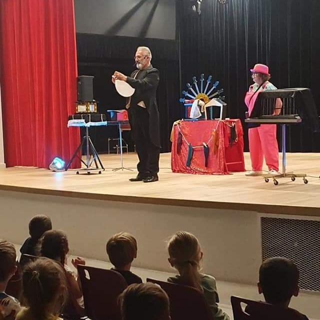 Magicien anniversaire enfants et adultes